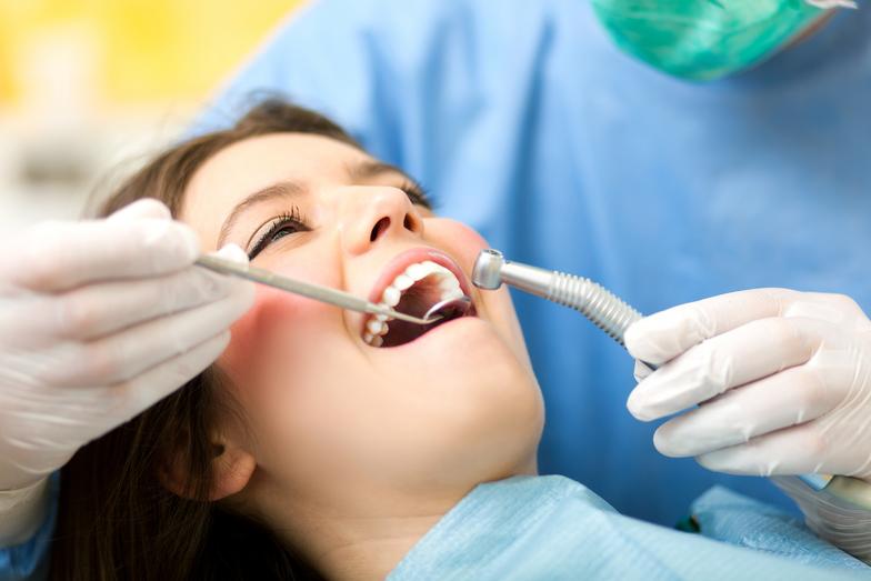 In ce cazuri poate fi necesara chirurgia dentara?