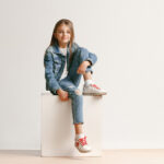 Ce stil de pantofi este cel mai potrivit pentru o fetiță