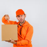 Exista o limita de greutate pentru produsele care pot fi livrate prin serviciul de curierat standard