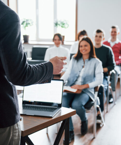 Cursuri Autorizate de Consilier Orientare Privind Cariera – Descopera Drumul Tau Profesional