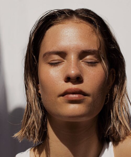 Descoperă aici 3 lucruri importante pe care le poți face din când în când pentru tenul tău!