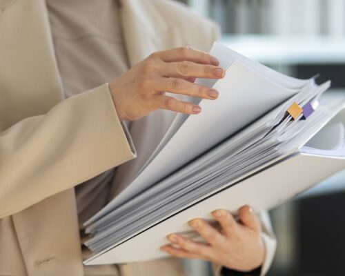 Ce trebuie să știi despre obținerea adeverinței de vechime în muncă