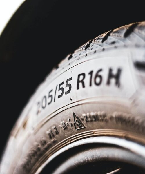 Ce semnifică numerele de pe anvelope? Detaliile esențiale pentru orice conducător auto