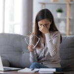 Cum să previi oboseala ochilor și să-ți protejezi vederea