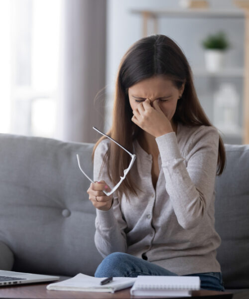 Cum să previi oboseala ochilor și să-ți protejezi vederea?