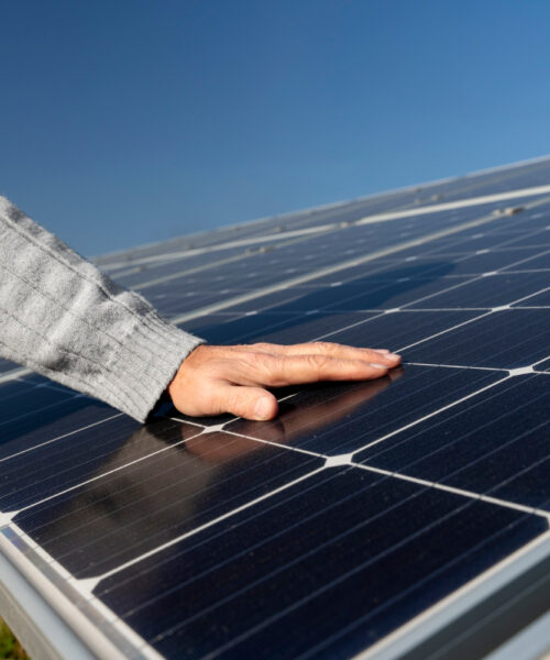 Ce sunt invertoarele solare?