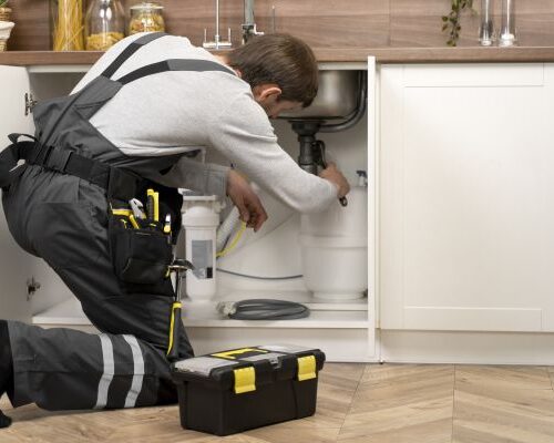 De la cursuri la carieră: Cum poți deveni un instalator sanitar de top