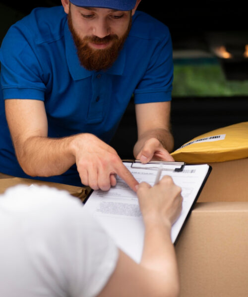 Cum poți trimite ușor colete din România în Anglia cu firmele de transport