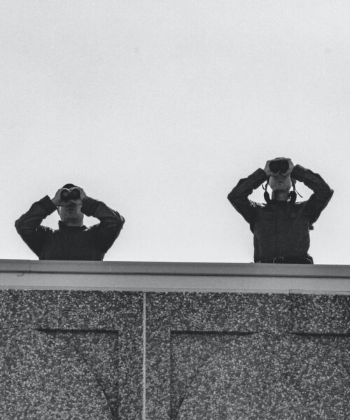 Cele 5 motive pentru care sa participi la un curs atestat paza inainte sa absolvi liceul!