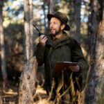 De ce să cumperi pălării de vânătoare personalizate?