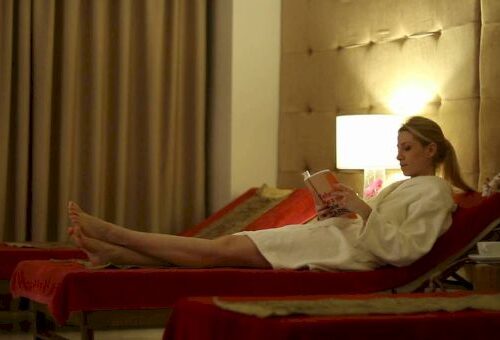 Masajul de relaxare: O modalitate eficientă de a contracara efectele stresului cotidian