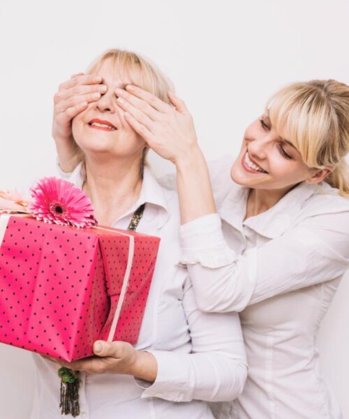 TOP 7 idei de cadouri pentru cei dragi ție