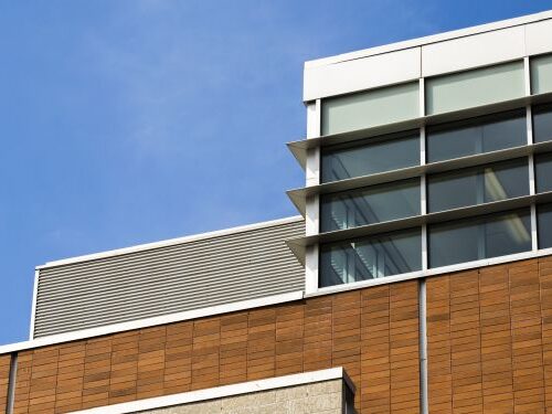 Inovație și eficiență energetică: fațadele ventilate în arhitectura modernă