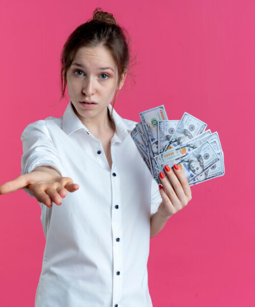 De Ce Să Iei un Credit: Motive și Considerații Importante