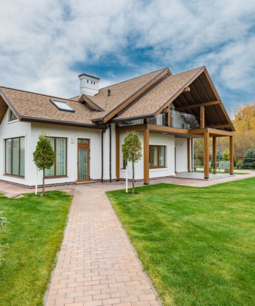 Vrei să-ți amenajezi o locuință de vară? Top 3 idei care te vor ajuta să-ți asiguri confortul