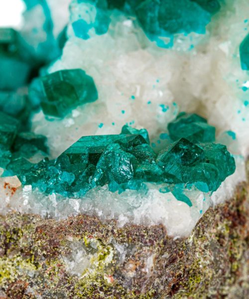 Ce este malachitul și din ce este alcătuit?