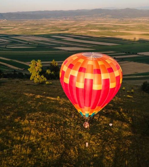 Experientele in aer: cadouri la moda atat pentru aventurieri cat si pentru romantici