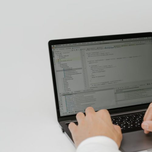 Vrei să înveți IT? Iată de ce ai nevoie pentru a începe