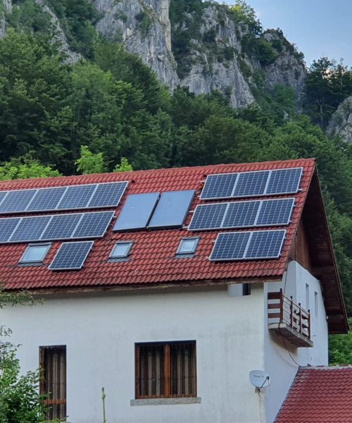 Panouri solare bifaciale: Avantaj dublu pentru producția de energie