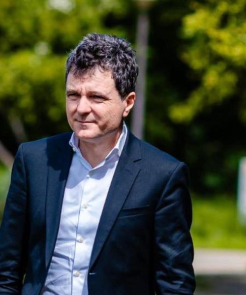 Generația care nu mai iartă. Ce își doresc, de fapt, tinerii de la un lider politic