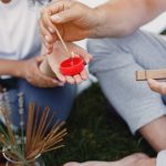 Ce diferențe sunt între bețișoarele tibetane și cele indiene?