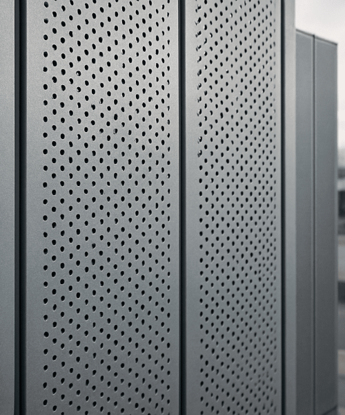 Care sunt metodele de prevenire a ruginii pe panourile traforate metalice?