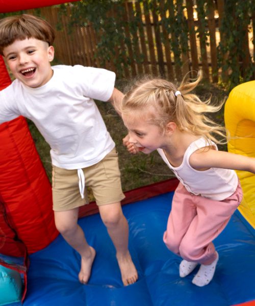 Merită să cumpăr second-hand un tobogan gonflabil? La ce riscuri să fiu atent?