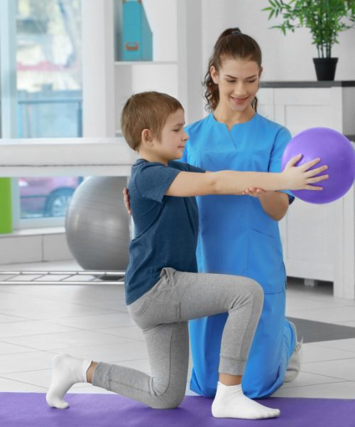 Cum aleg un kinetoterapeut potrivit pentru copilul meu?
