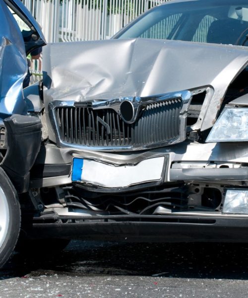 Pașii corecți după un accident rutier grav. Ce nu trebuie să faci în primele minute